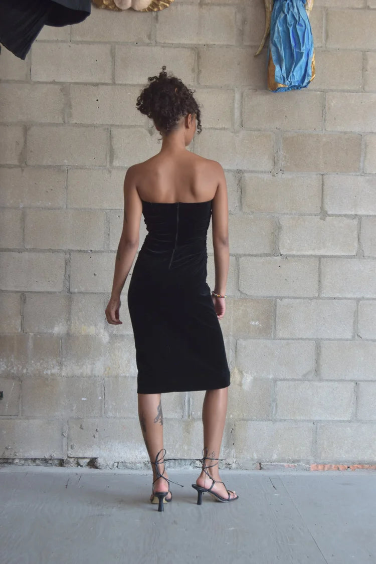 THEORY BLACK VELVET RUCHED TUBE MIDI DRESS