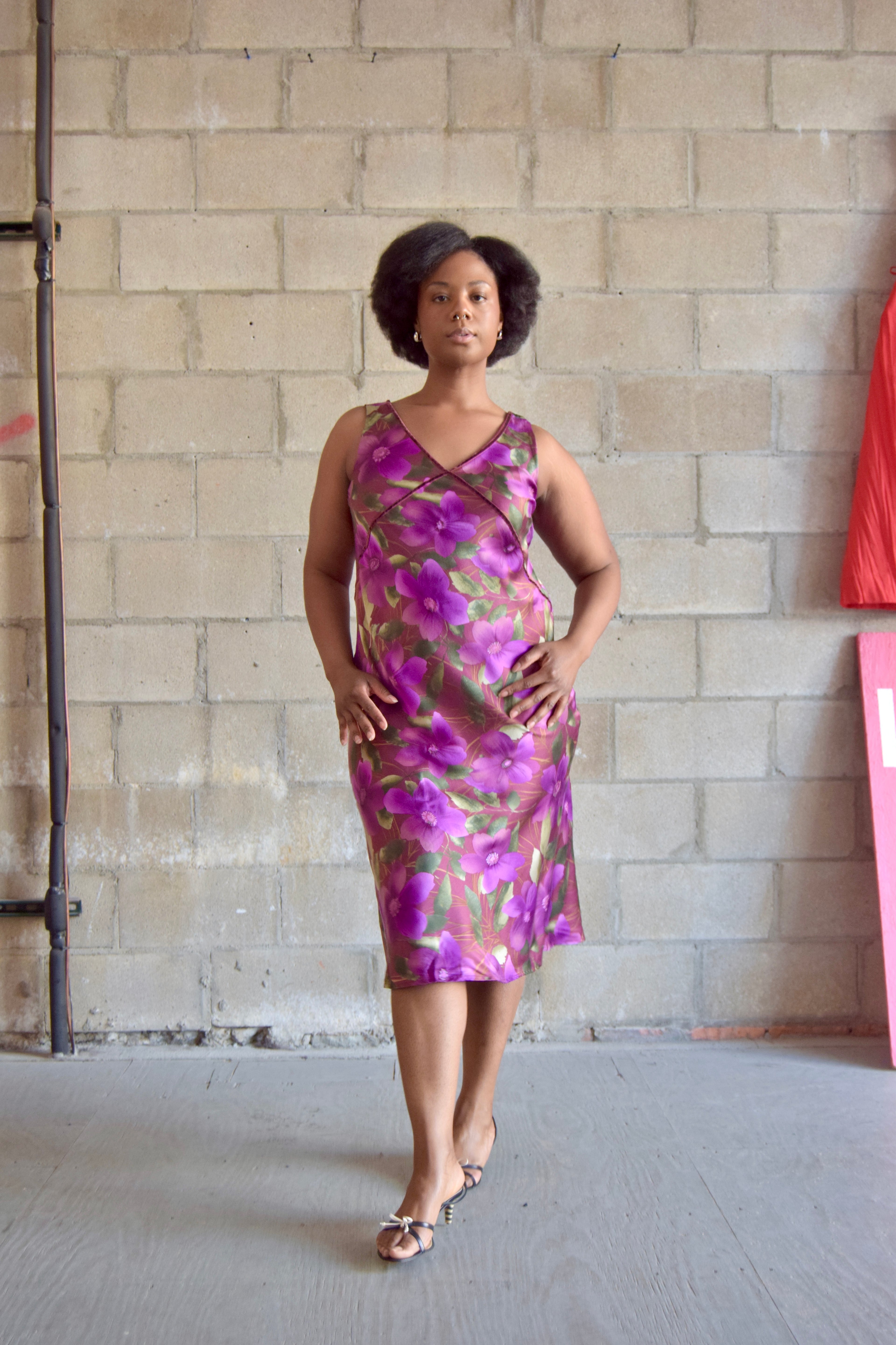 CASUAL CORNER PURPLE FLORAL PRINT SLEEVELESS V NECK MAXI DRESS