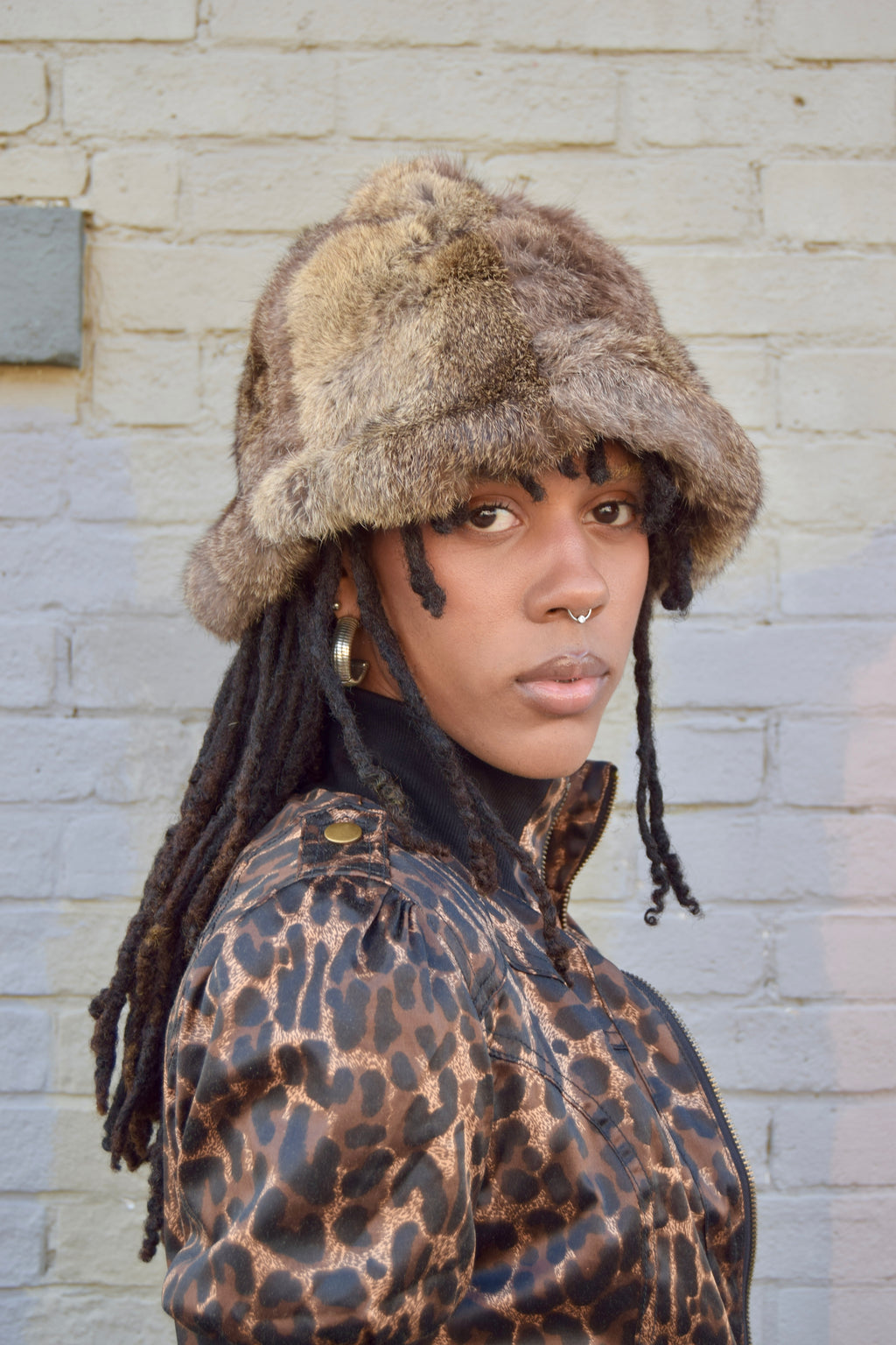 BROWN FUR BUCKET HAT WITH WOOL LINING