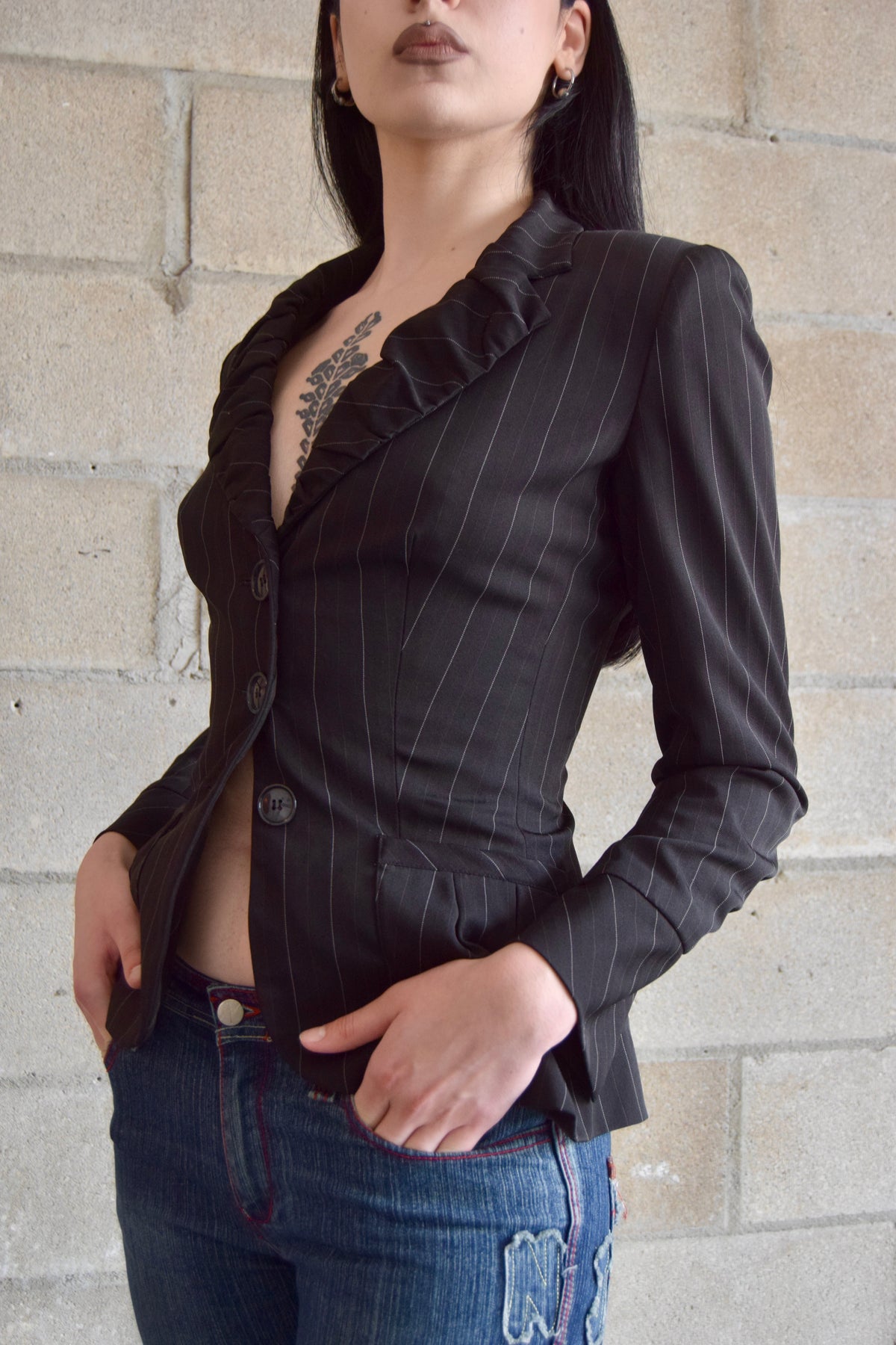 BISOU BISOU BLACK PINSTRIPE CINCHED BLAZER