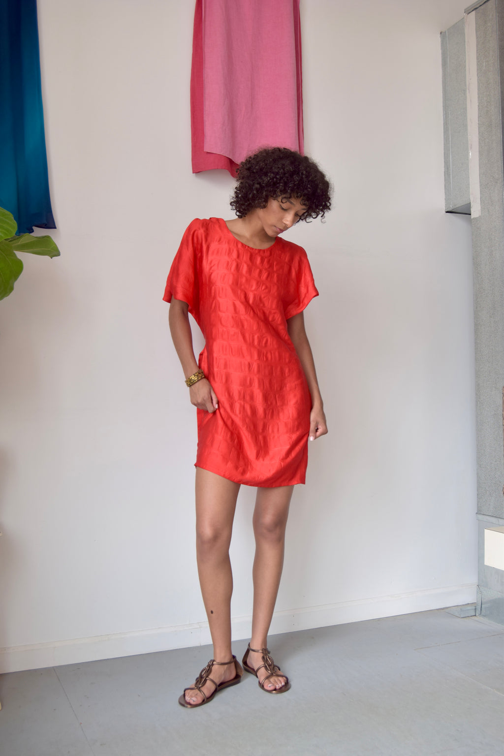 GAETANO NAVARRA FAUX CROCODILE RED TIE BACK MINI DRESS