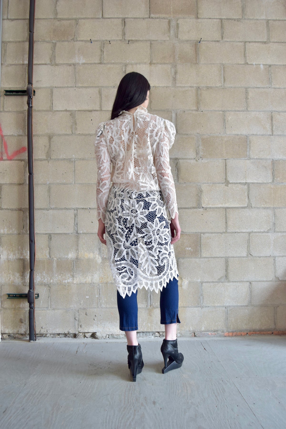 BECKY BISOULIS WHITE LONG SLEEVE INTRICATE FULL LACE LONG SLEEVE PUFF SHOULDER MAXI DRESS