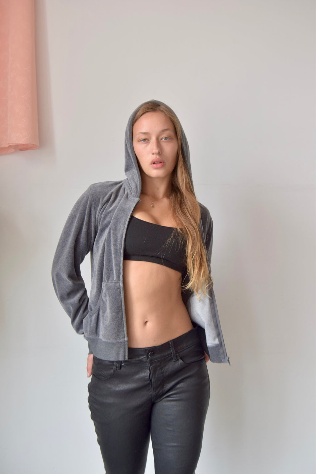 AMANDA VINCI VELOUR GREY HOODIE