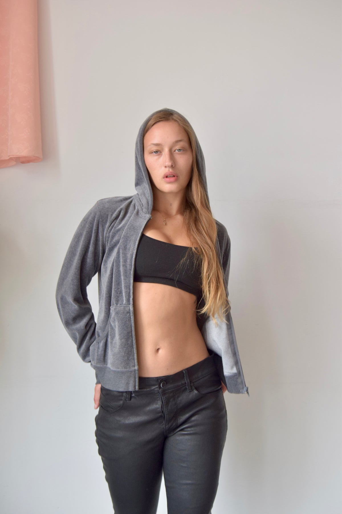 AMANDA VINCI VELOUR GREY HOODIE