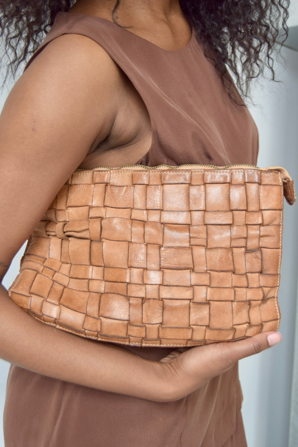 COSTANZA ROTA BROWN LEATHER WOVEN CROSSBODY BAG
