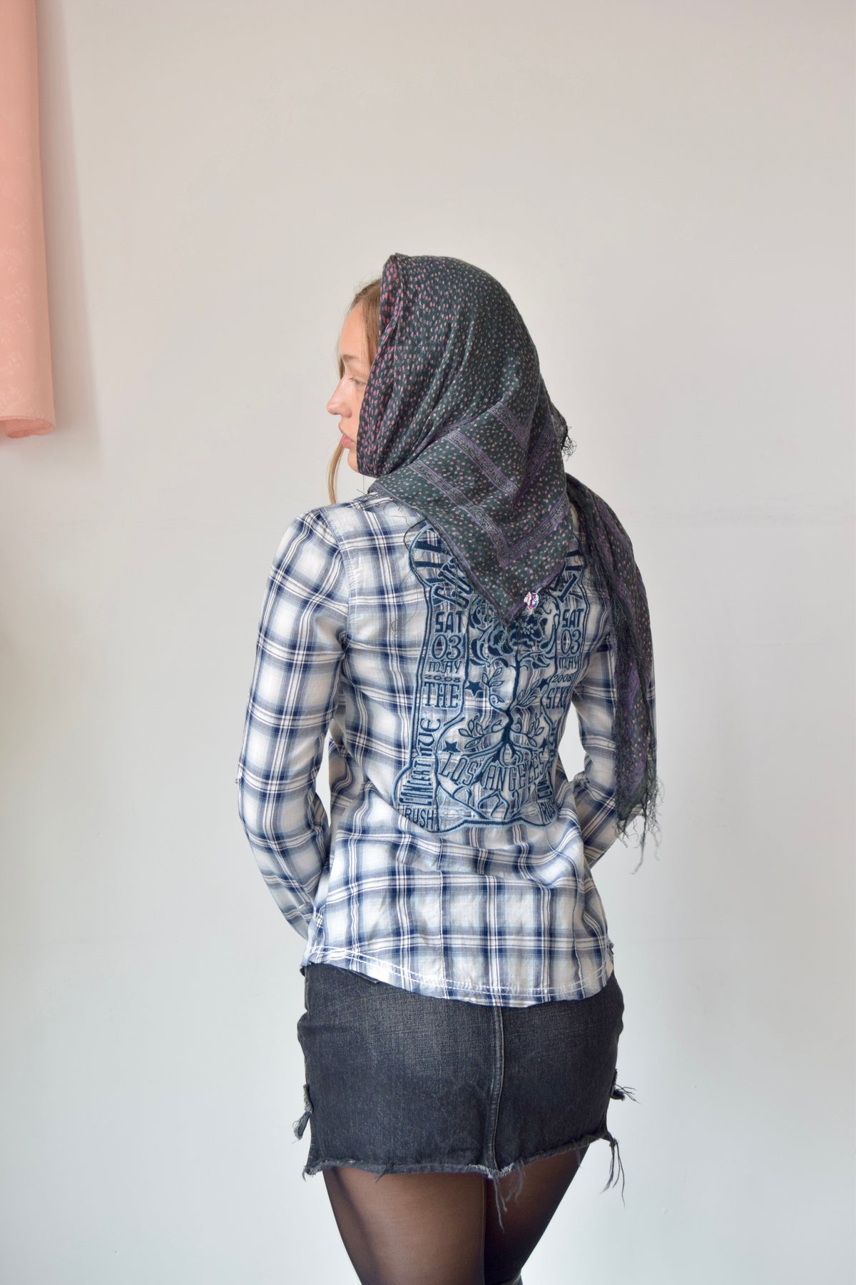GUESS JEANS CLASSIC BLUE AND WHITE EMBROIDERED FLANNEL