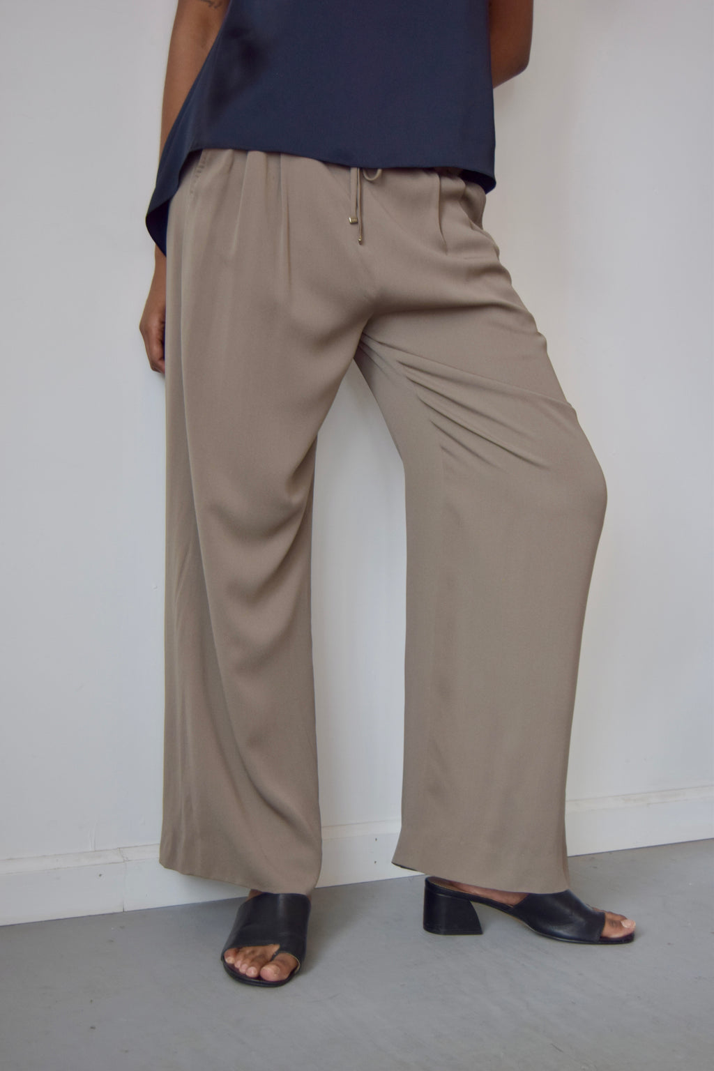 MAX MARA SILK TAUPE PANTS WITH DRAWSTRING WAIST