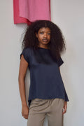 THE ROW NAVY BLUE SCOOP NECK TEE