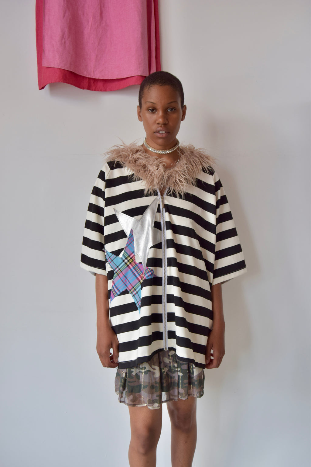 BLACK AND WHITE STRIPED DOUBLE ZIP QUARTER SLEEVE JACKET WITH FUR TRIM