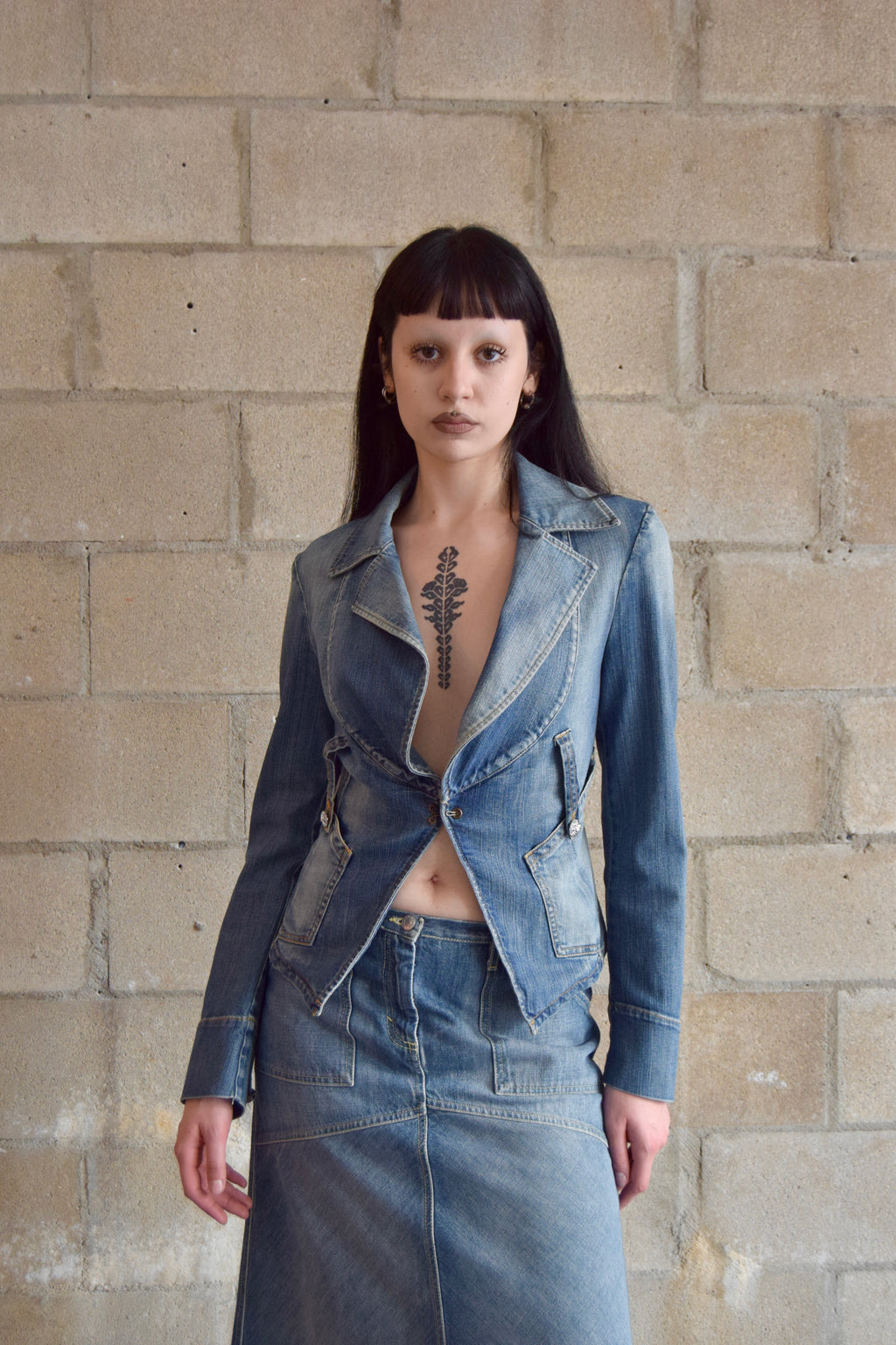 FORNARINA LIGHT WASH COLLARED DENIM JACKET WITH FRONT POCKETS AND RHINESTONE DETAILING