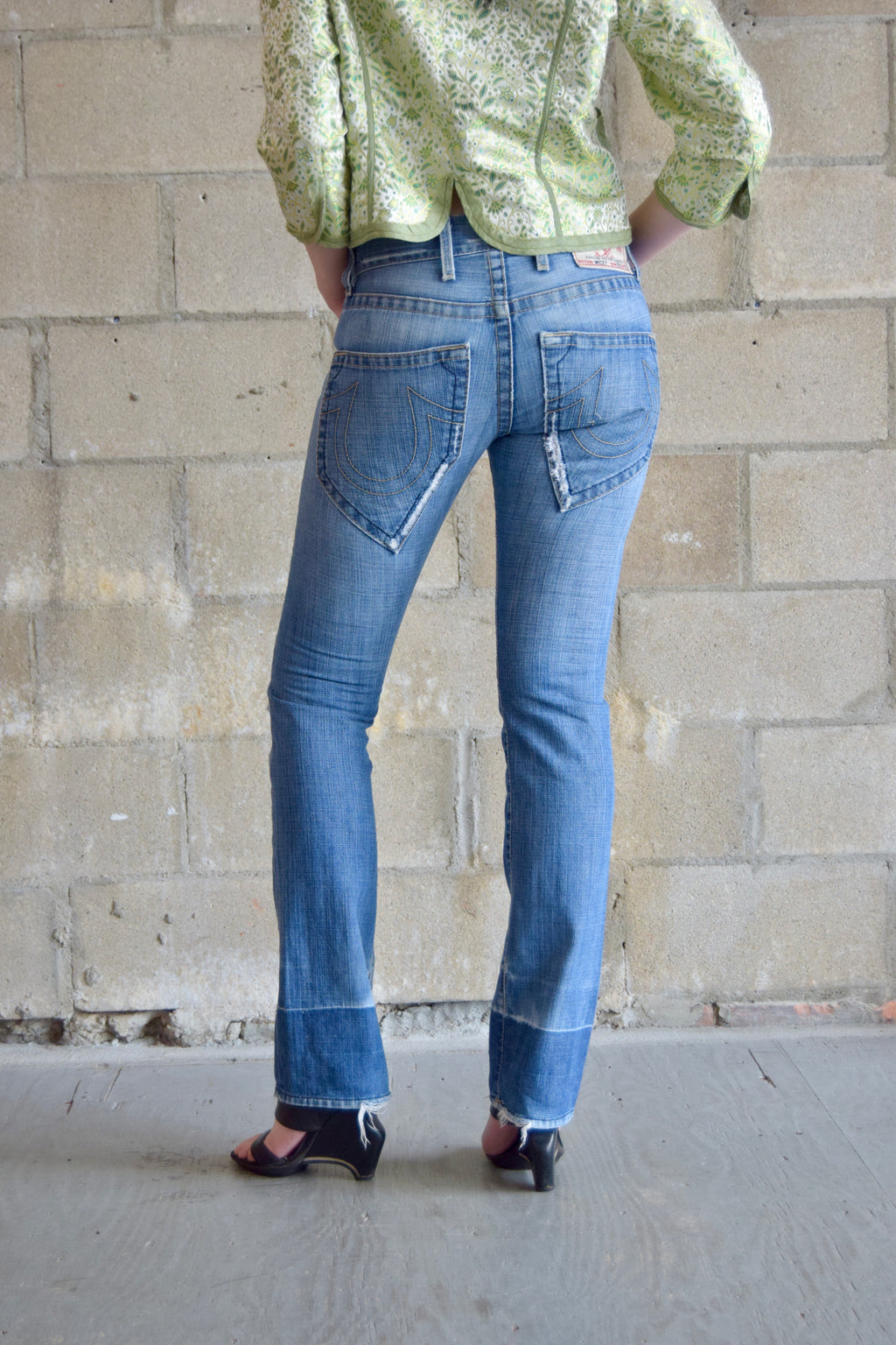 TRUE RELIGION DENIM JEANS WITH LIGHT DISTRESSING