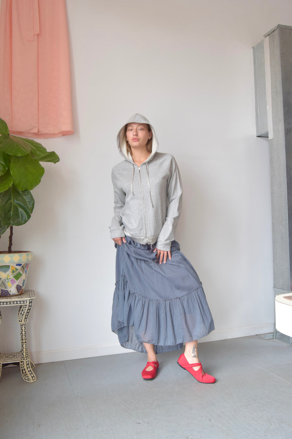 BCBG CLASSIC VINTAGE GREY COTTON ZIP UP HOODIE