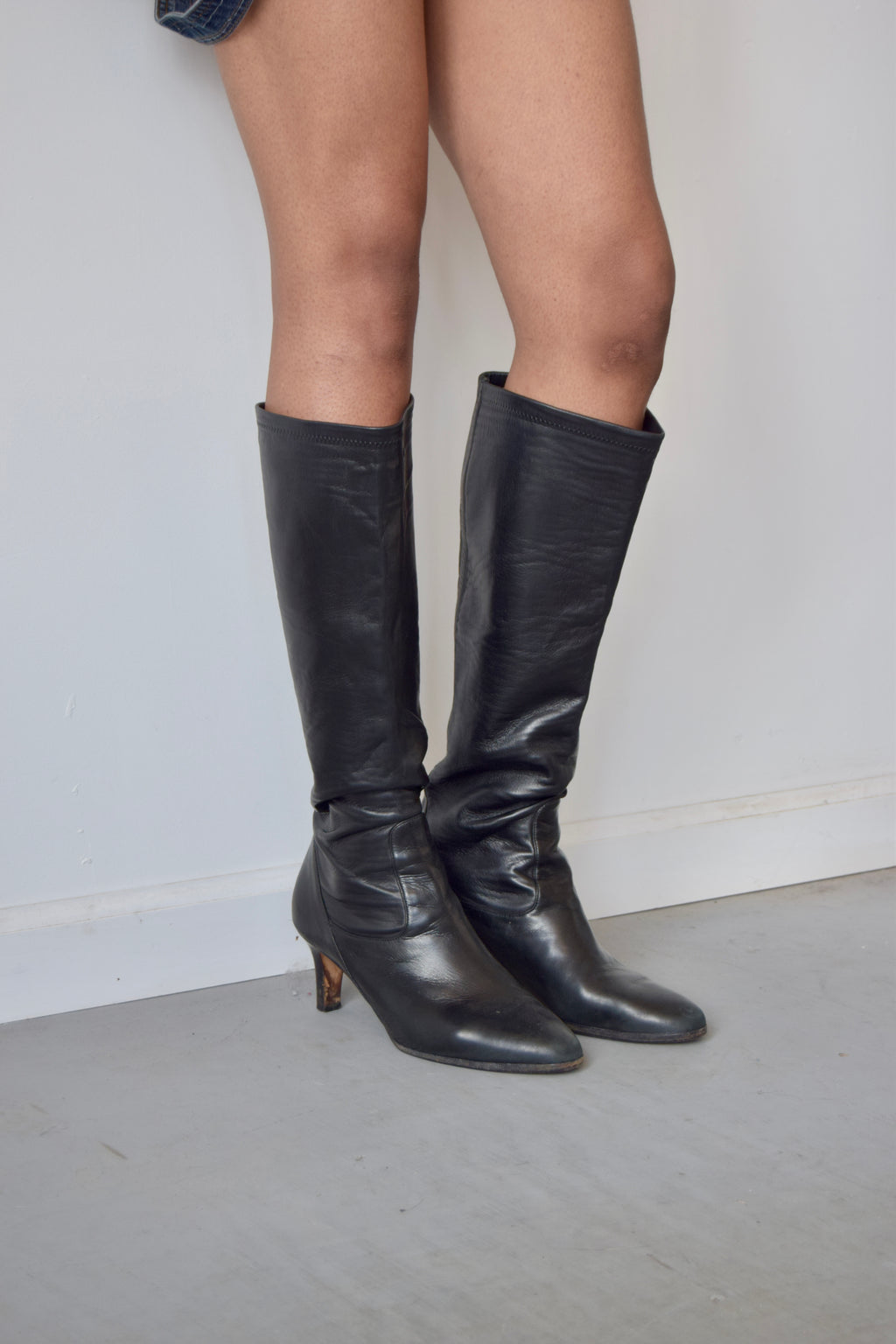 COLE HAAN BLACK LEATHER KNEE HIGH KITTEN HEEL BOOT