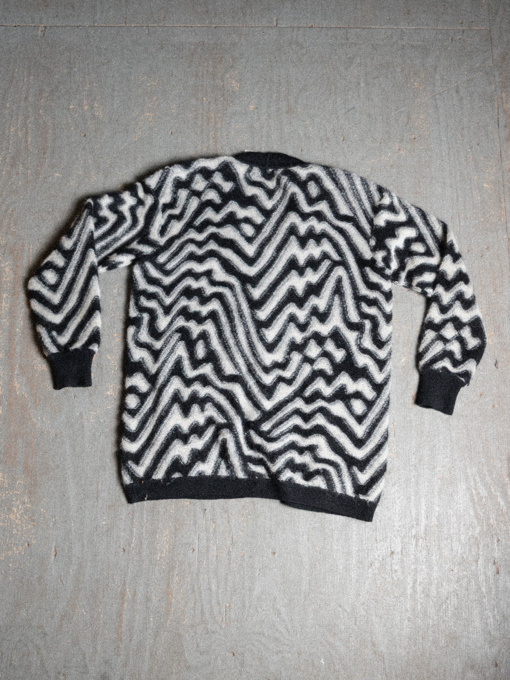 MISSONI VINTAGE BLACK AND WHITE PATTERNED CARDIGAN