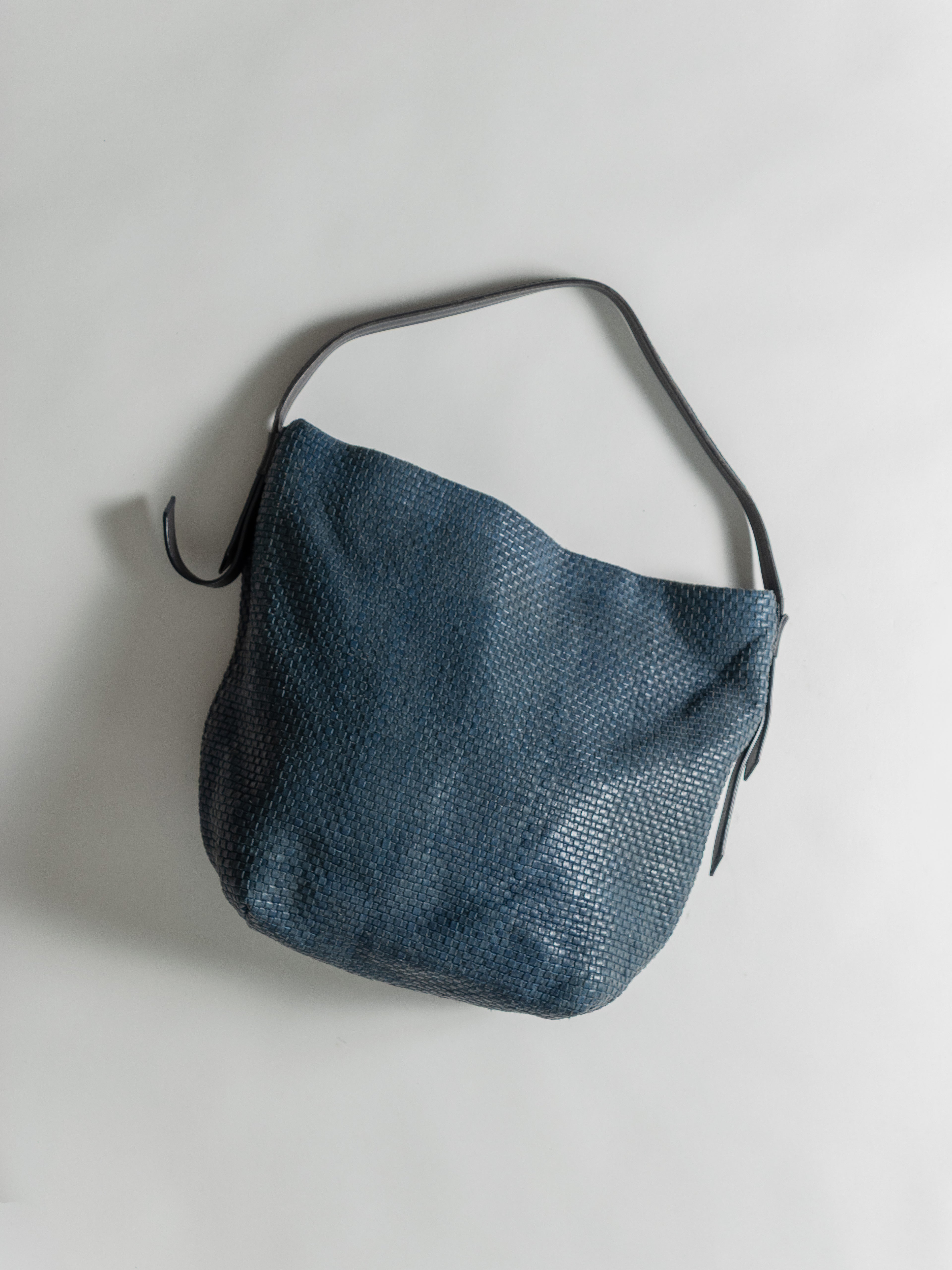 COLE HAAN TWO TONED BLUE WOVEN TOTE