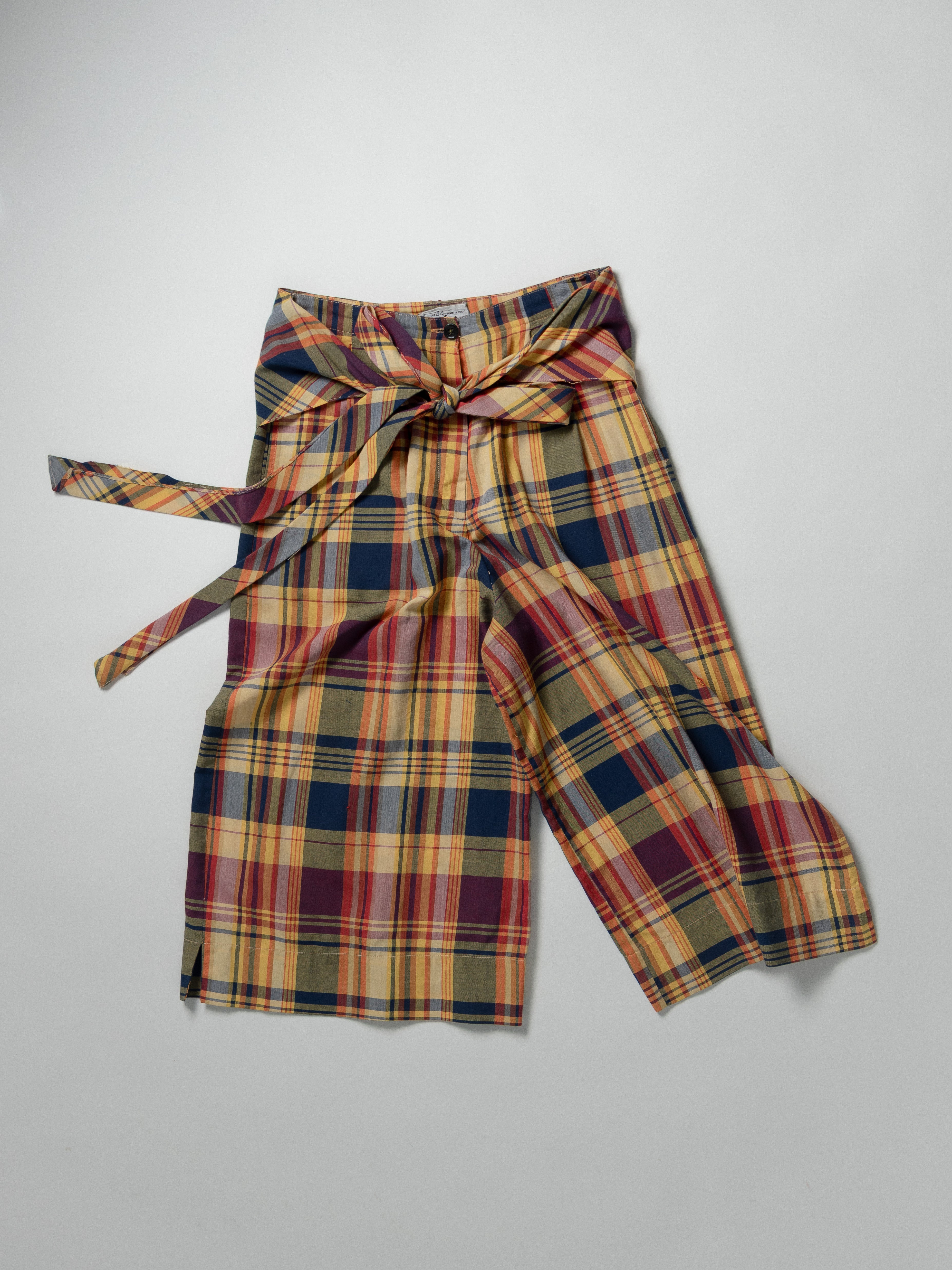OAKS MULTICOLOR PLAID LONG SHORTS WITH TIE WAIST