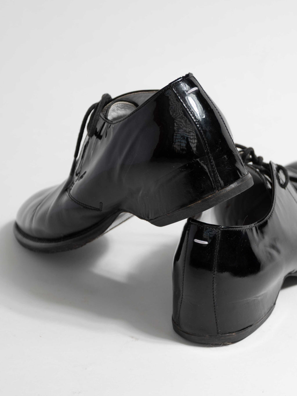 MASON MARGIELA BLACK PATENT LEATHER LACE UP DERBY