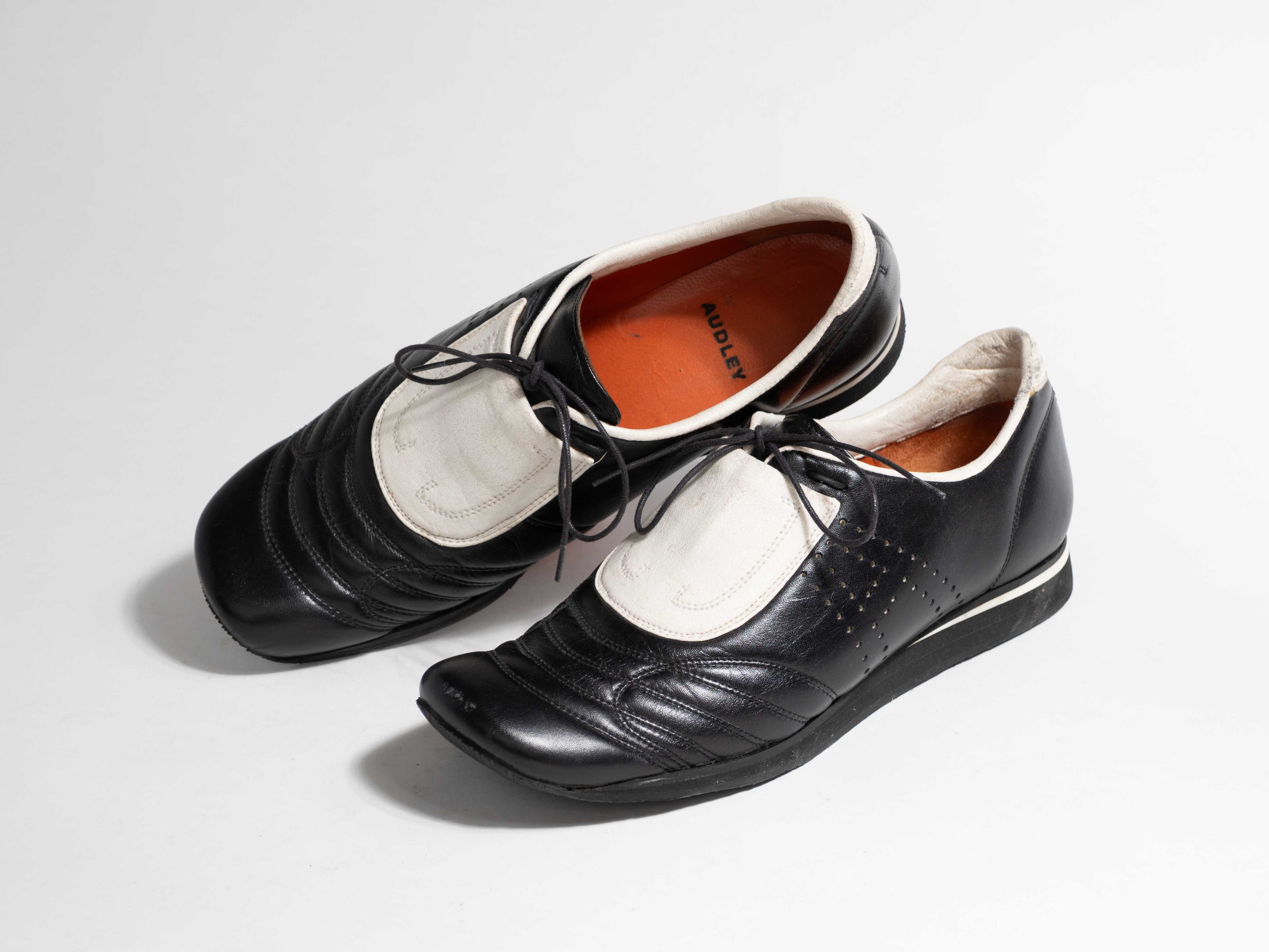 AUDLEY BLACK AND WHITE COLOR BLOCK LOAFERS