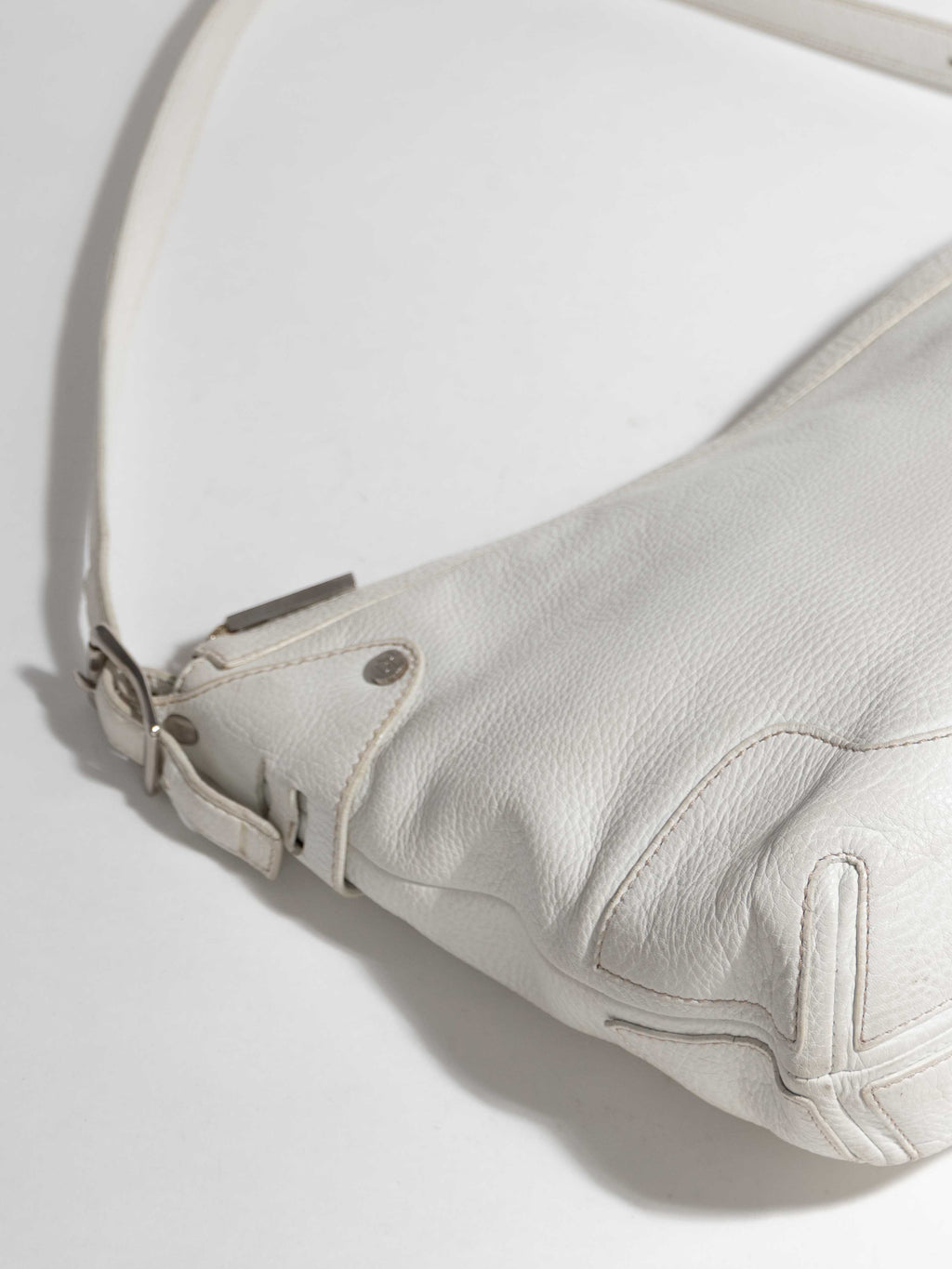 CLASSIC 2000S DONALD J PLINAR WHITE LEATHER SHOULDER BAG