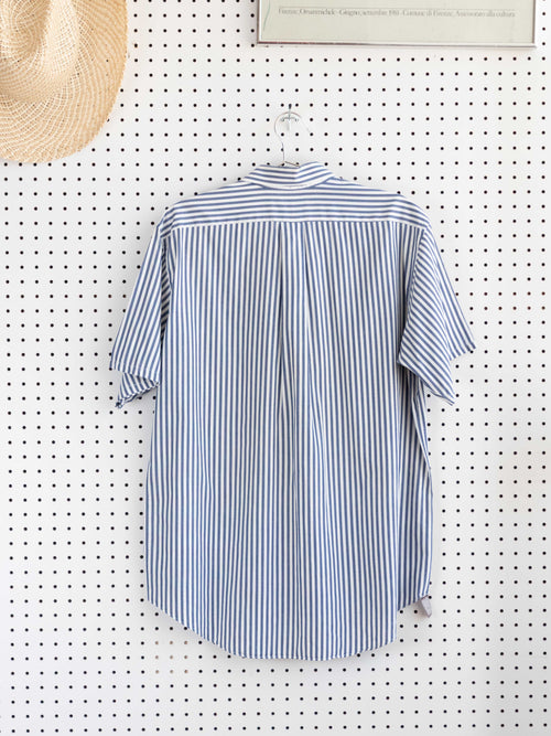 417 WHITE & BLUE STRIPED BUTTON DOWN