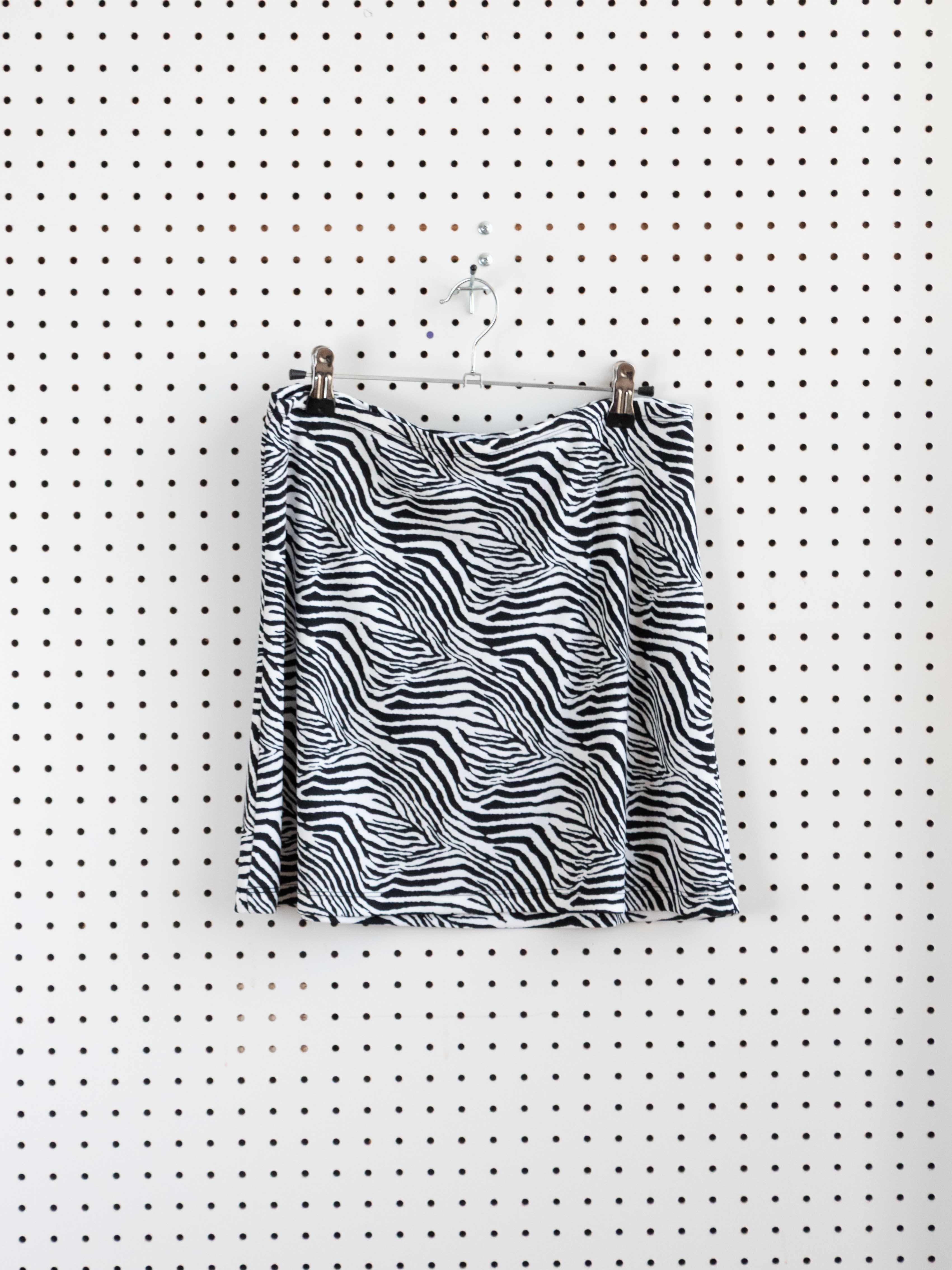 EXPRESS BLACK AND WHITE ZEBRA MINISKIRT