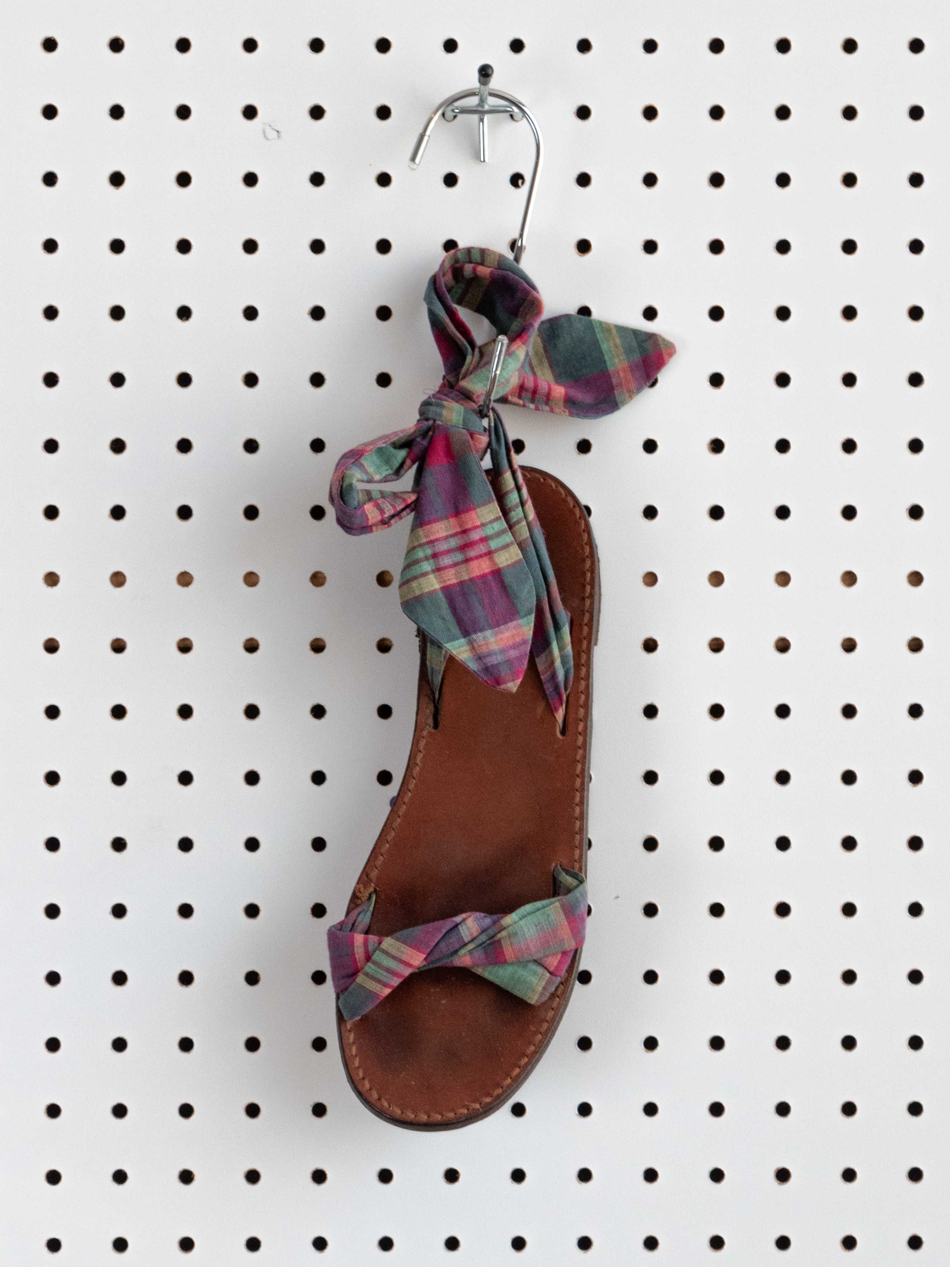 RALPH LAUREN MULTICOLOR PLAID LEATHER TIE STRAP SANDALS